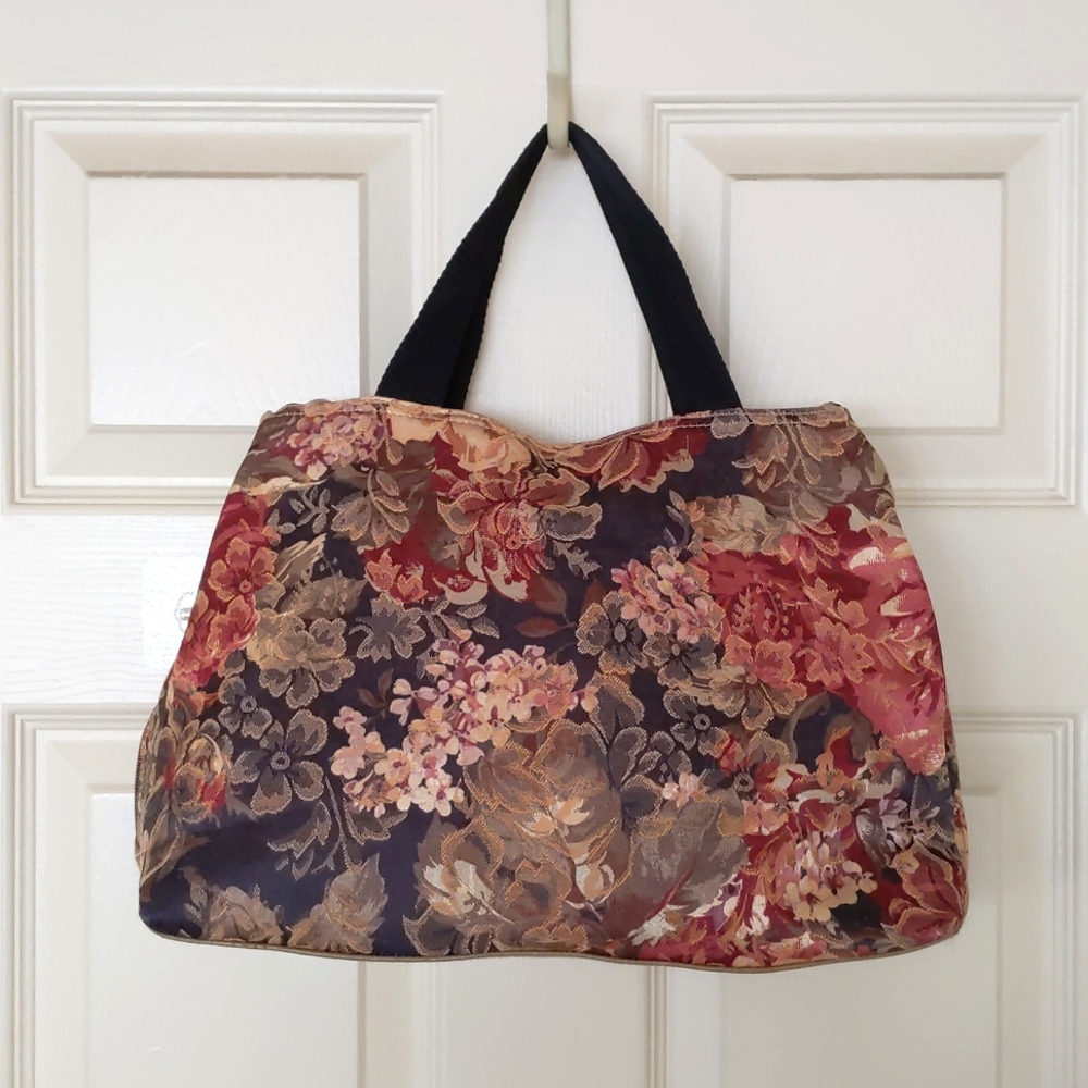NWOT. Multicolor Floral Fabric Three Layers Shoulder Bag.